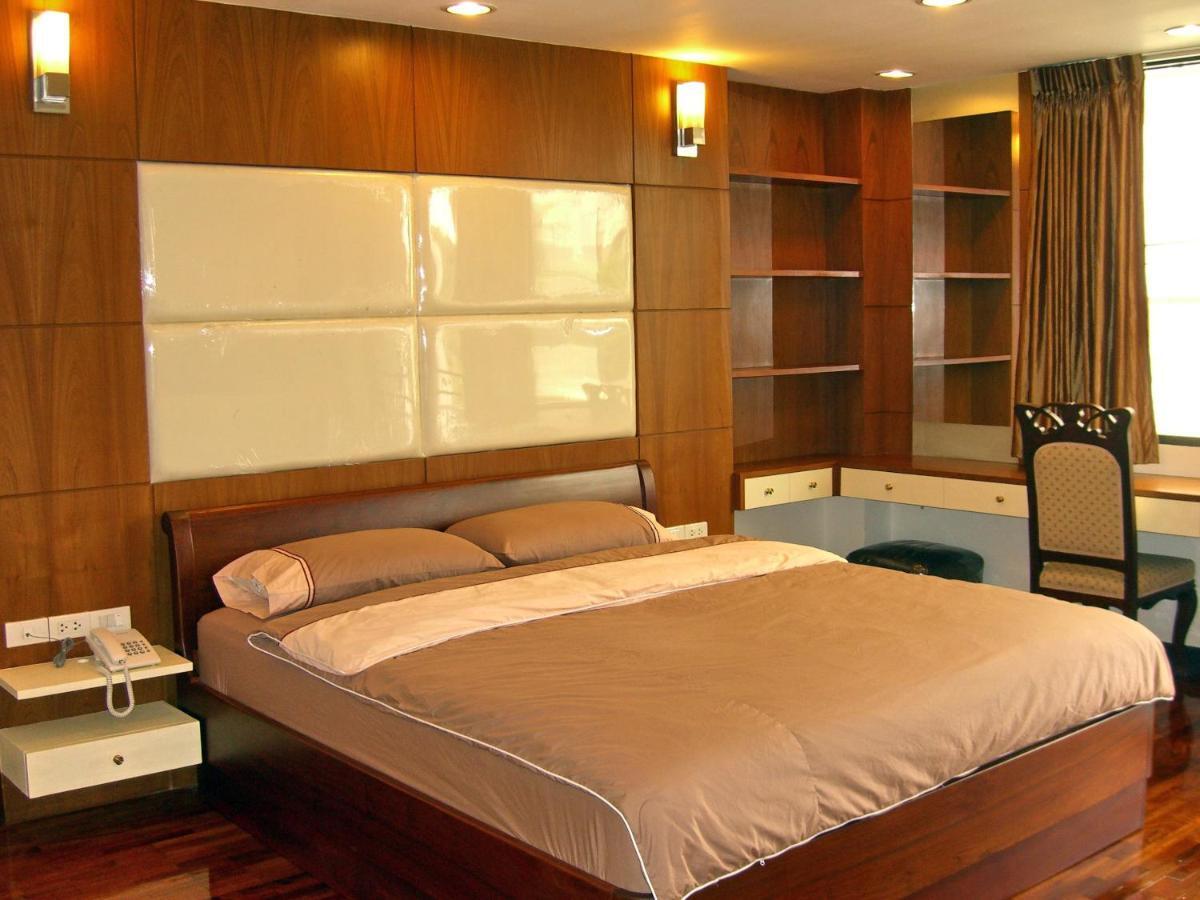 Eight Ville Bangkok Room photo